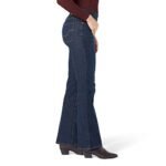 Levi Strauss Signature Gold Women's Totally Shaping Pull-on Bootcut Jeans High-Rise Stretch Denim - Image 2