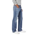 Signature by Levi Strauss & Co. Gold Label Men's Relaxed Fit Flex Jeans - Image 2