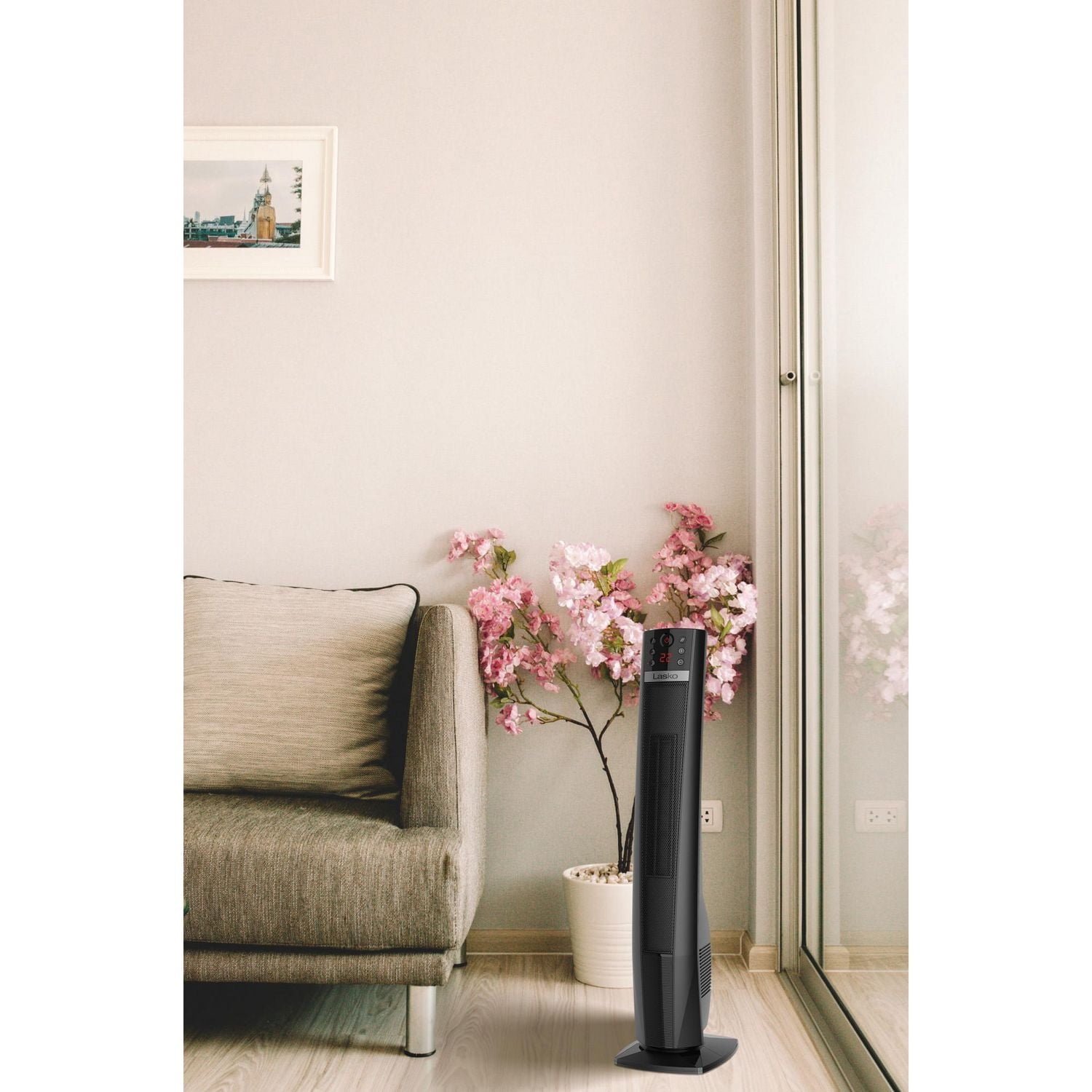Lasko 32" Oscillating Ceramic Tower Heater with Remote Control - Image 4